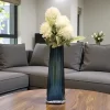 فازة زجاجية زرقاء طويلة بتصميم مخطط - قطعة ديكور عصرية بارتفاع 30 سم، موديل 030537