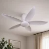 مروحة سقف مودرن بيضاء ذات تصميم عصري بـ 5 شفرات مثبتة بالسقف بدون تشغيل الإضاءة.