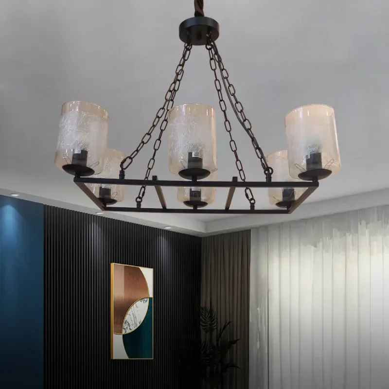 نجفة فيرفورجيه 6 كلوب بإطار مستطيل موديل 019618 نجفة 6 كلوبات فيرفورجيه بإطار مستطيل موديل 019618 داخل غرفة بها لوحة على الحائط وستارة بيضاء والنجفة غير مضاءة